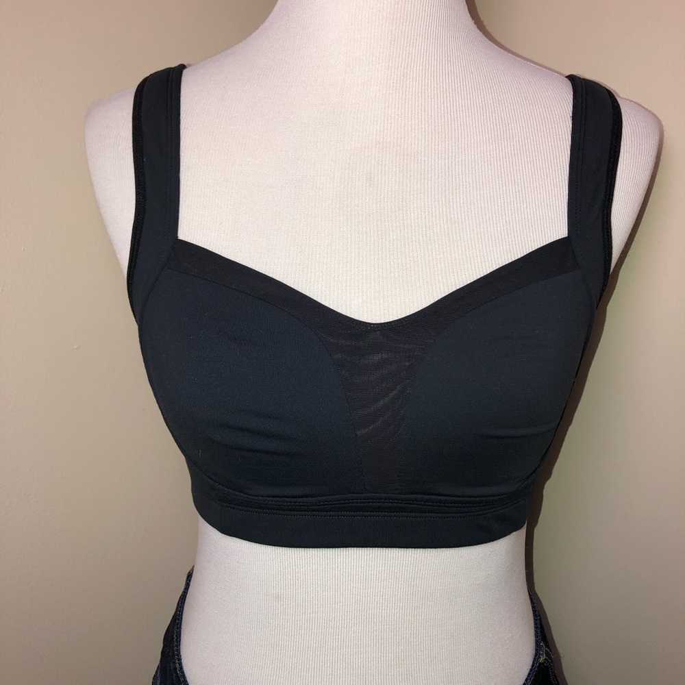 Lululemon”TA TA Tamer”Black Sports Bra,Size-34C,GUC - Picture 2 of 13